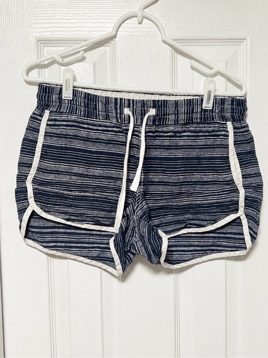 Athleta Pants - Athleta Retreat Linen Shorts Blue Stripe Drawstring Size 4